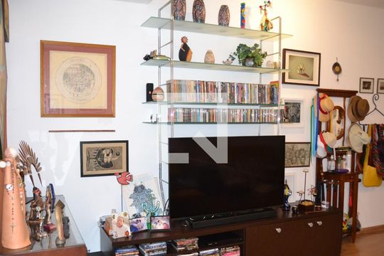 Sala de casa à venda com 4 quartos, 235m² em Rudge Ramos, São Bernardo do Campo