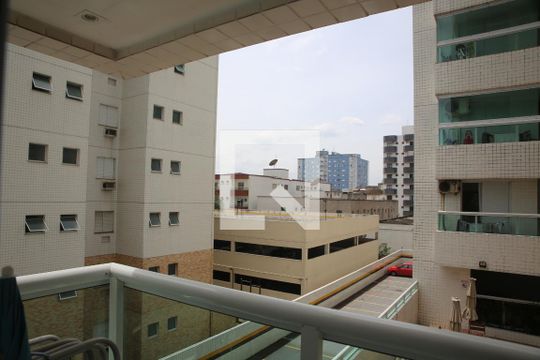 Suite vista de apartamento para alugar com 2 quartos, 68m² em Ocian, Praia Grande