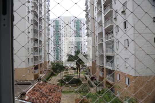 Quarto vista de apartamento para alugar com 2 quartos, 68m² em Ocian, Praia Grande
