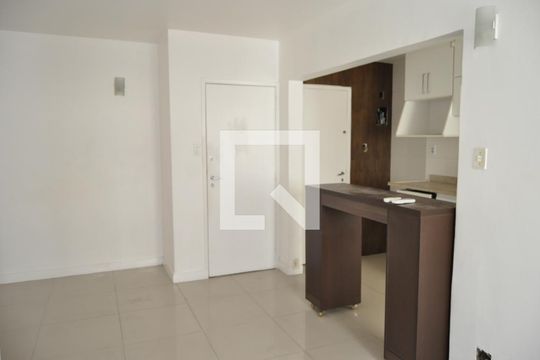 Sala de apartamento para alugar com 3 quartos, 60m² em Engenho Novo, Rio de Janeiro