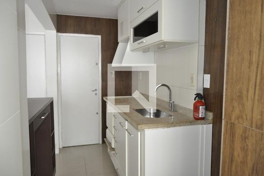 Cozinha de apartamento para alugar com 3 quartos, 60m² em Engenho Novo, Rio de Janeiro