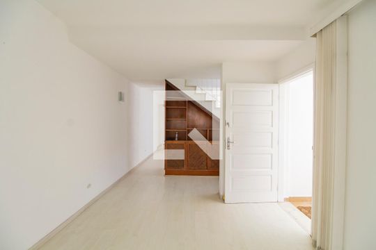 Sala de casa à venda com 3 quartos, 125m² em Jardim Aeroporto, São Paulo