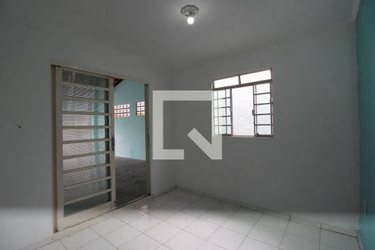 Casa para alugar com 2 quartos, 104m² em Conjunto Habitacional Júlio de Mesquita Filho, Sorocaba
