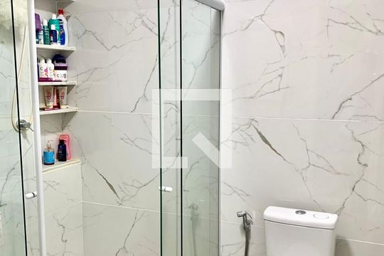 Banheiro de apartamento à venda com 2 quartos, 60m² em Maria da Graça, Rio de Janeiro