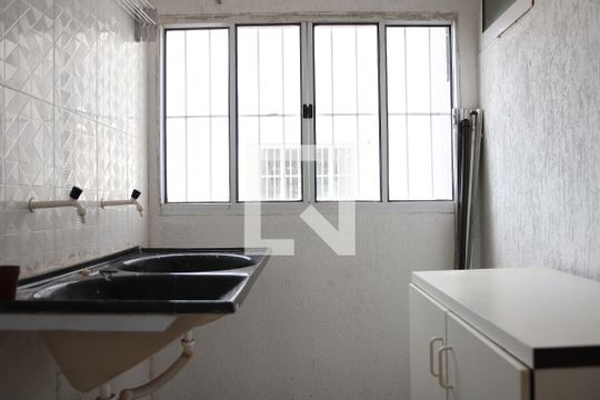 Área de Serviço de apartamento para alugar com 3 quartos, 75m² em 	Riacho Fundo I, Brasília