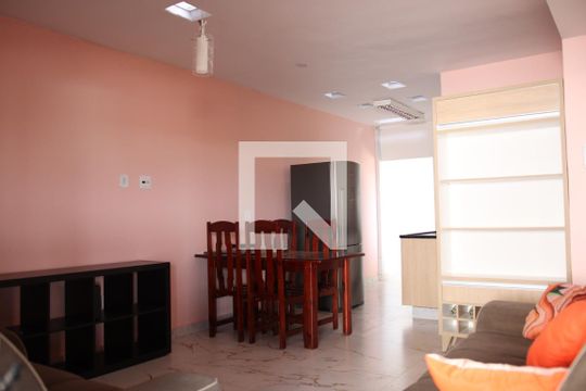 Sala de apartamento para alugar com 3 quartos, 75m² em 	Riacho Fundo I, Brasília