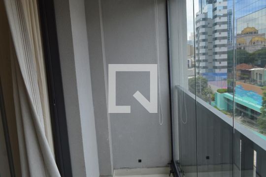 Varanda de kitnet/studio para alugar com 1 quarto, 23m² em Paraíso, São Paulo
