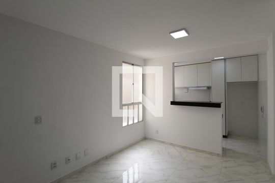 Sala de apartamento para alugar com 2 quartos, 60m² em Serrano, Belo Horizonte
