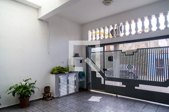 Garagem de casa à venda com 3 quartos, 200m² em Cidade Vargas, São Paulo
