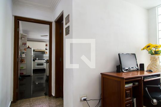 Escritório de casa à venda com 3 quartos, 200m² em Cidade Vargas, São Paulo