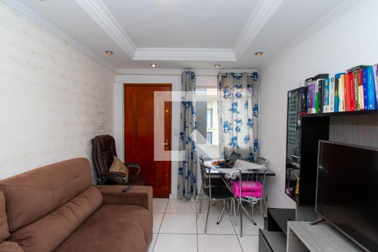 Sala de apartamento à venda com 2 quartos, 44m² em Fazenda da Juta, São Paulo