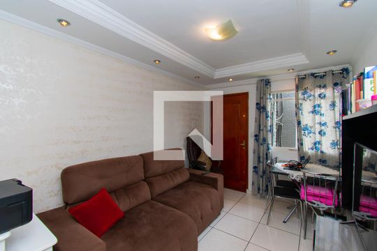 Apartamento à venda com 2 quartos, 44m² em Fazenda da Juta, São Paulo