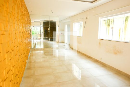 Casa à venda com 6 quartos, 270m² em Vila Sonia, São Paulo