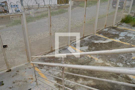 Garagem de casa de condomínio à venda com 3 quartos, 63m² em Colonial, Contagem