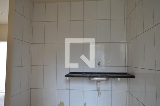 Cozinha de casa de condomínio à venda com 3 quartos, 63m² em Colonial, Contagem