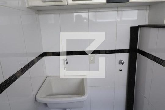 Cozinha e Área de Serviço de apartamento para alugar com 2 quartos, 90m² em Nova Cidade, São Gonçalo