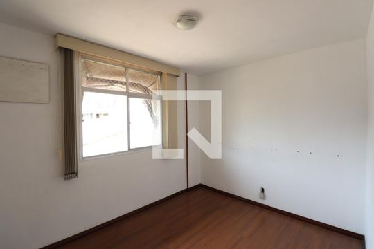 Quarto 2 de apartamento para alugar com 2 quartos, 90m² em Nova Cidade, São Gonçalo