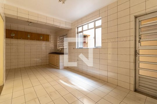 Cozinha de casa para alugar com 3 quartos, 210m² em Vila Gumercindo, São Paulo