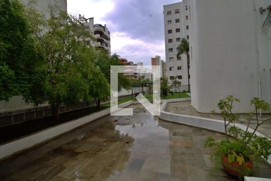Área comum de apartamento à venda com 3 quartos, 144m² em Real Parque, São Paulo