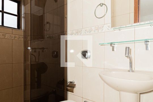 Banheiro da Suíte de casa à venda com 3 quartos, 125m² em Vila Constança, São Paulo