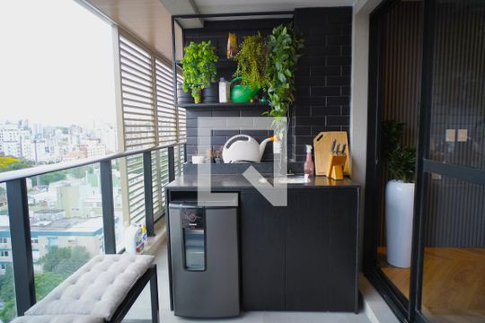 Sala - Sacada de apartamento à venda com 2 quartos, 97m² em Petrópolis, Porto Alegre