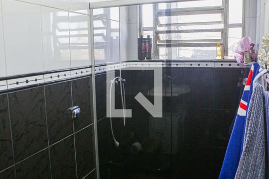 Banheiro da Suíte de casa à venda com 3 quartos, 247m² em Campestre, Santo André
