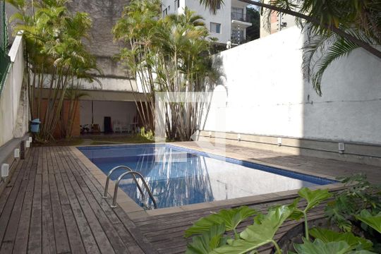 Piscina de apartamento para alugar com 1 quarto, 47m² em Sumarezinho, São Paulo