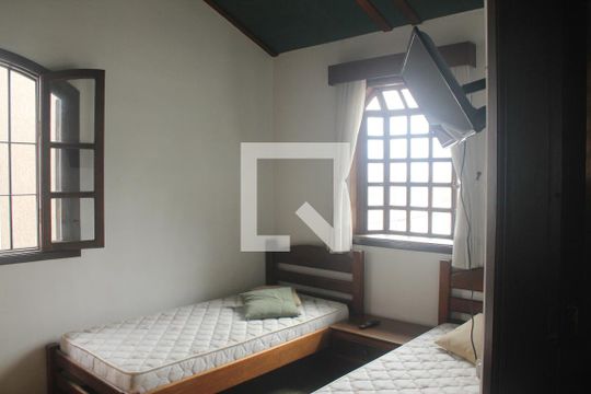 Suíte 1 de casa à venda com 4 quartos, 500m² em Jardim Prudência, São Paulo