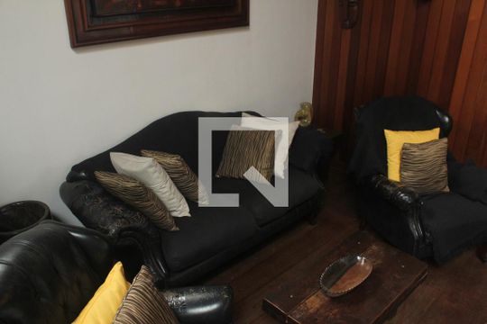 Sala de casa à venda com 4 quartos, 500m² em Jardim Prudência, São Paulo