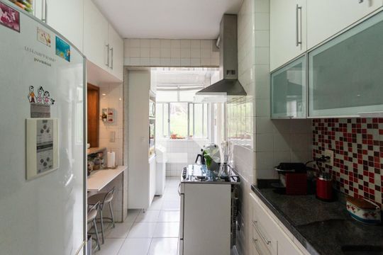 Cozinha de apartamento à venda com 2 quartos, 78m² em Tijuca, Rio de Janeiro