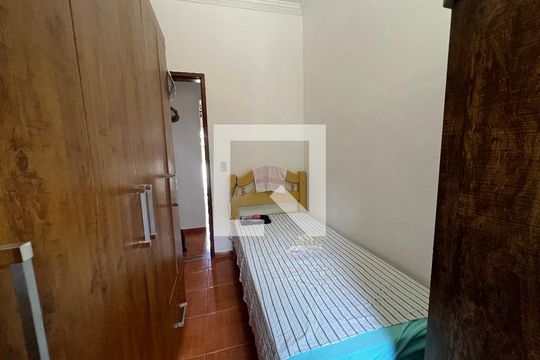 Quarto 1  de casa à venda com 4 quartos, 380m² em Alvorada, Contagem