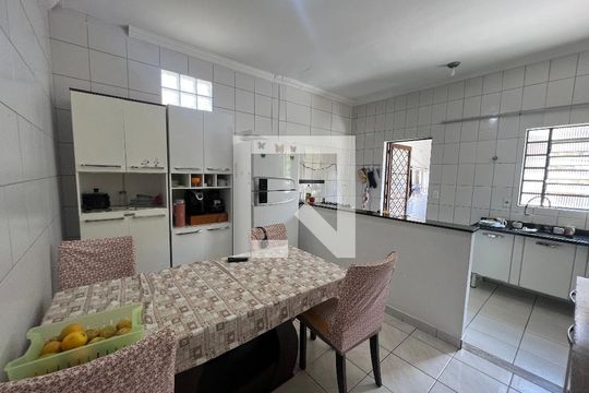 Cozinha de casa à venda com 4 quartos, 380m² em Alvorada, Contagem