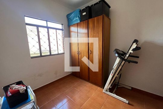 Quarto 2  de casa à venda com 4 quartos, 380m² em Alvorada, Contagem