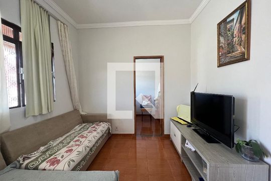 Sala de casa à venda com 4 quartos, 380m² em Alvorada, Contagem
