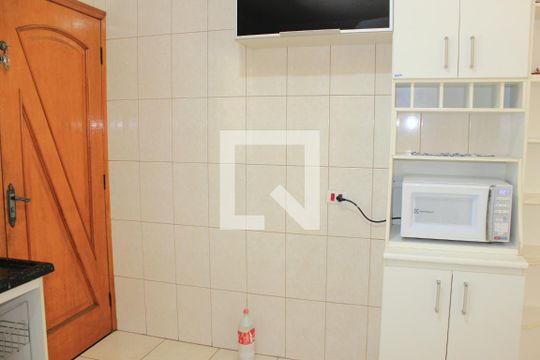 Cozinha de casa à venda com 3 quartos, 199m² em Jardim Aliança, Guarulhos