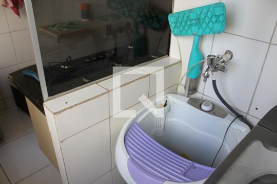 lavanderia de apartamento para alugar com 2 quartos, 70m² em Setor Negrão de Lima, Goiânia