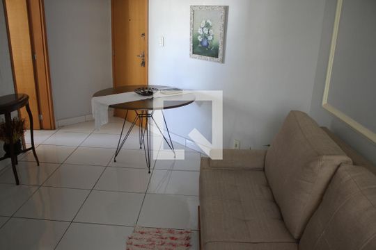sala de apartamento para alugar com 2 quartos, 70m² em Setor Negrão de Lima, Goiânia