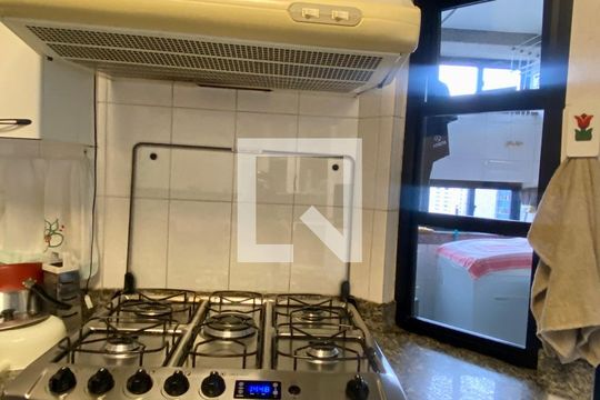 Cozinha de apartamento à venda com 4 quartos, 139m² em Gutierrez, Belo Horizonte