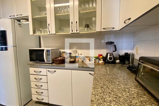 Cozinha de apartamento à venda com 4 quartos, 139m² em Gutierrez, Belo Horizonte