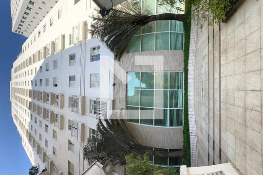 Fachada de apartamento à venda com 2 quartos, 60m² em Pinheiros, São Paulo