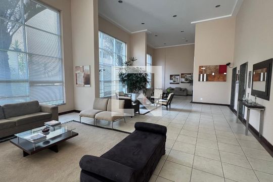 Hall de entrada de apartamento à venda com 2 quartos, 60m² em Pinheiros, São Paulo