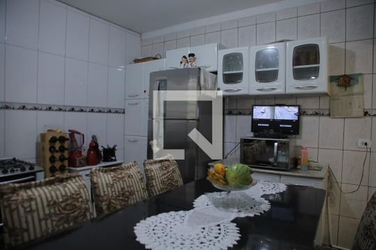 Cozinha de casa para alugar com 3 quartos, 380m² em Santo Antônio, Osasco