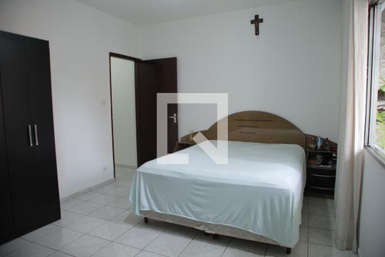 Quarto 1 de casa para alugar com 3 quartos, 380m² em Santo Antônio, Osasco