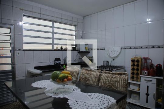 Cozinha de casa para alugar com 3 quartos, 380m² em Santo Antônio, Osasco
