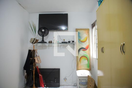 Quarto 2 de casa para alugar com 3 quartos, 380m² em Santo Antônio, Osasco