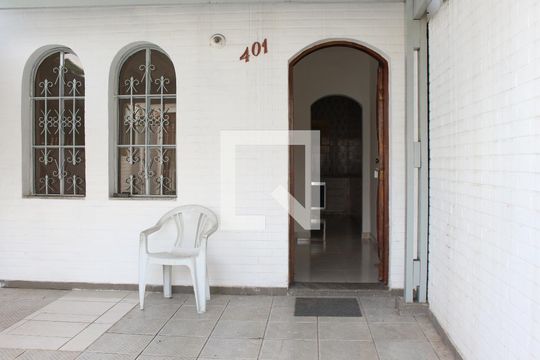 Fachada de casa à venda com 2 quartos, 95m² em Vila Dom Pedro Ii, São Paulo