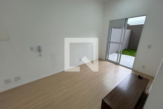 Sala de apartamento à venda com 2 quartos, 67m² em Barra Funda, São Paulo
