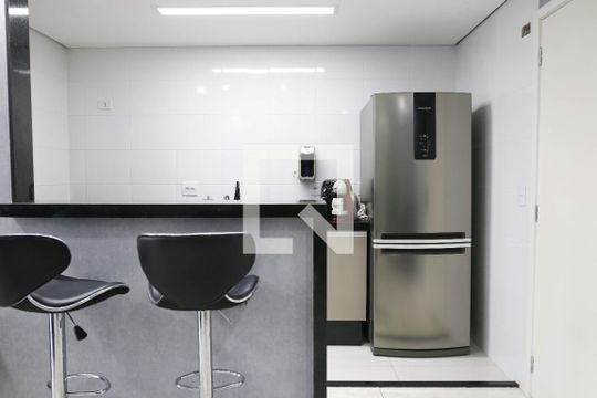 Cozinha de apartamento à venda com 2 quartos, 64m² em Campestre, Santo André