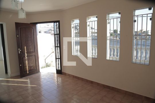 Sala de Estar de casa à venda com 4 quartos, 180m² em Jardim Sao Jose, São Paulo
