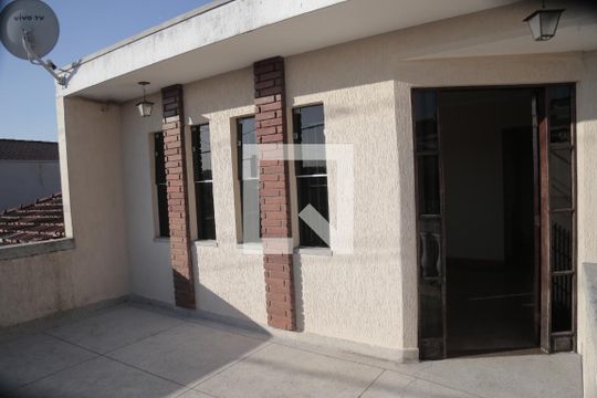 Varanda de casa à venda com 4 quartos, 180m² em Jardim Sao Jose, São Paulo